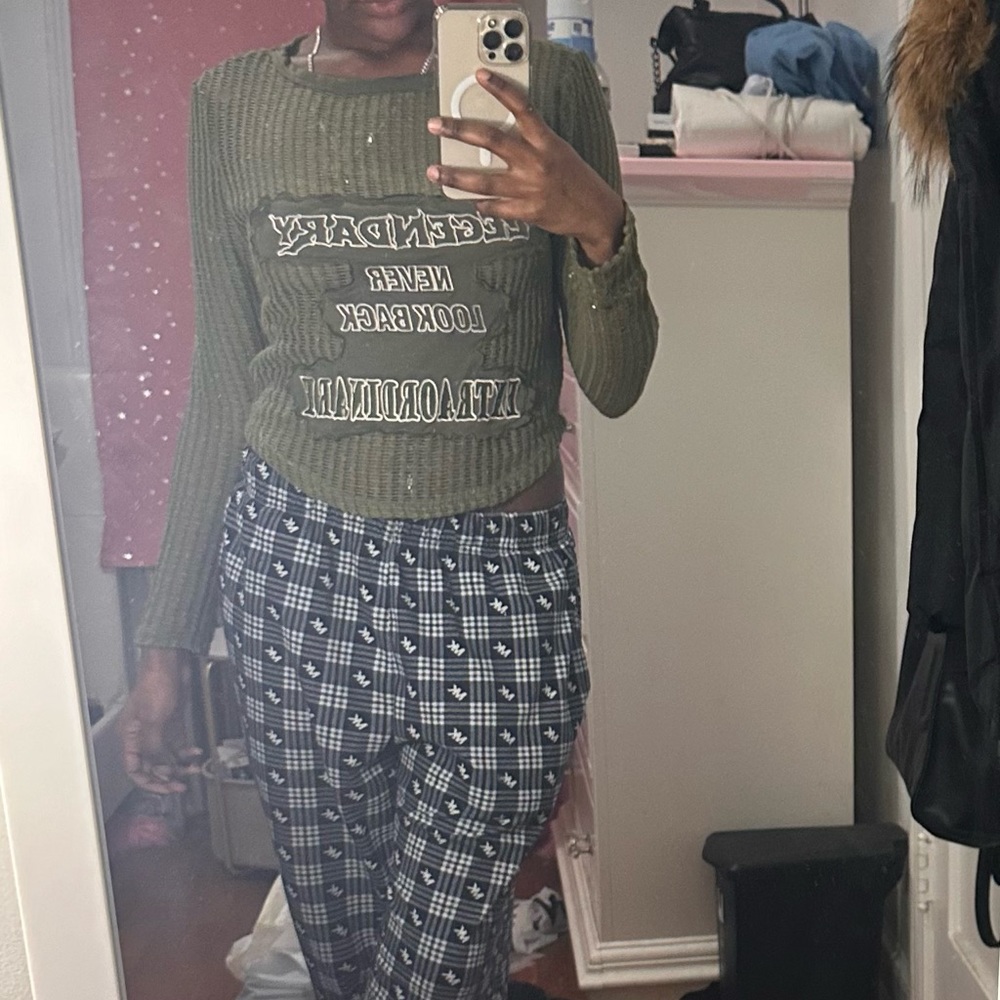 Green Knitted long sleeve top - Picture 2 of 2